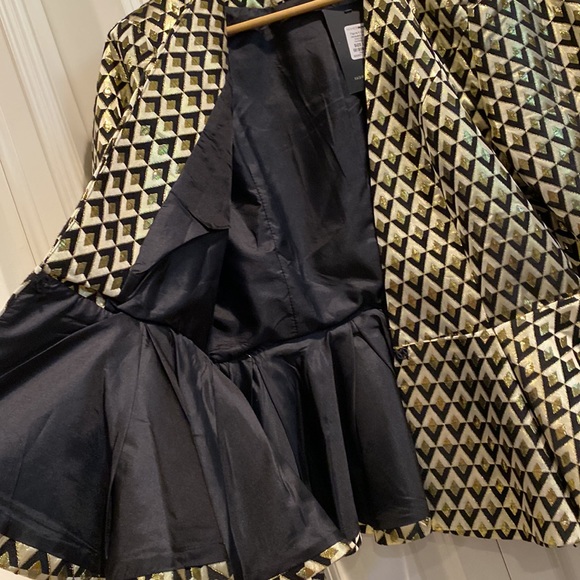 Fashion Nova Figure it out Jacquard geometric print blazer peplum - Picture 5 of 10